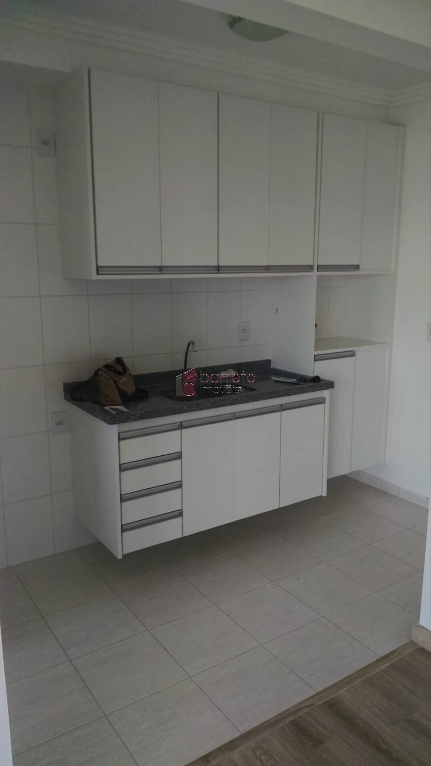 Alugar Apartamento / Padrão em Jundiaí R$ 1.400,00 - Foto 2