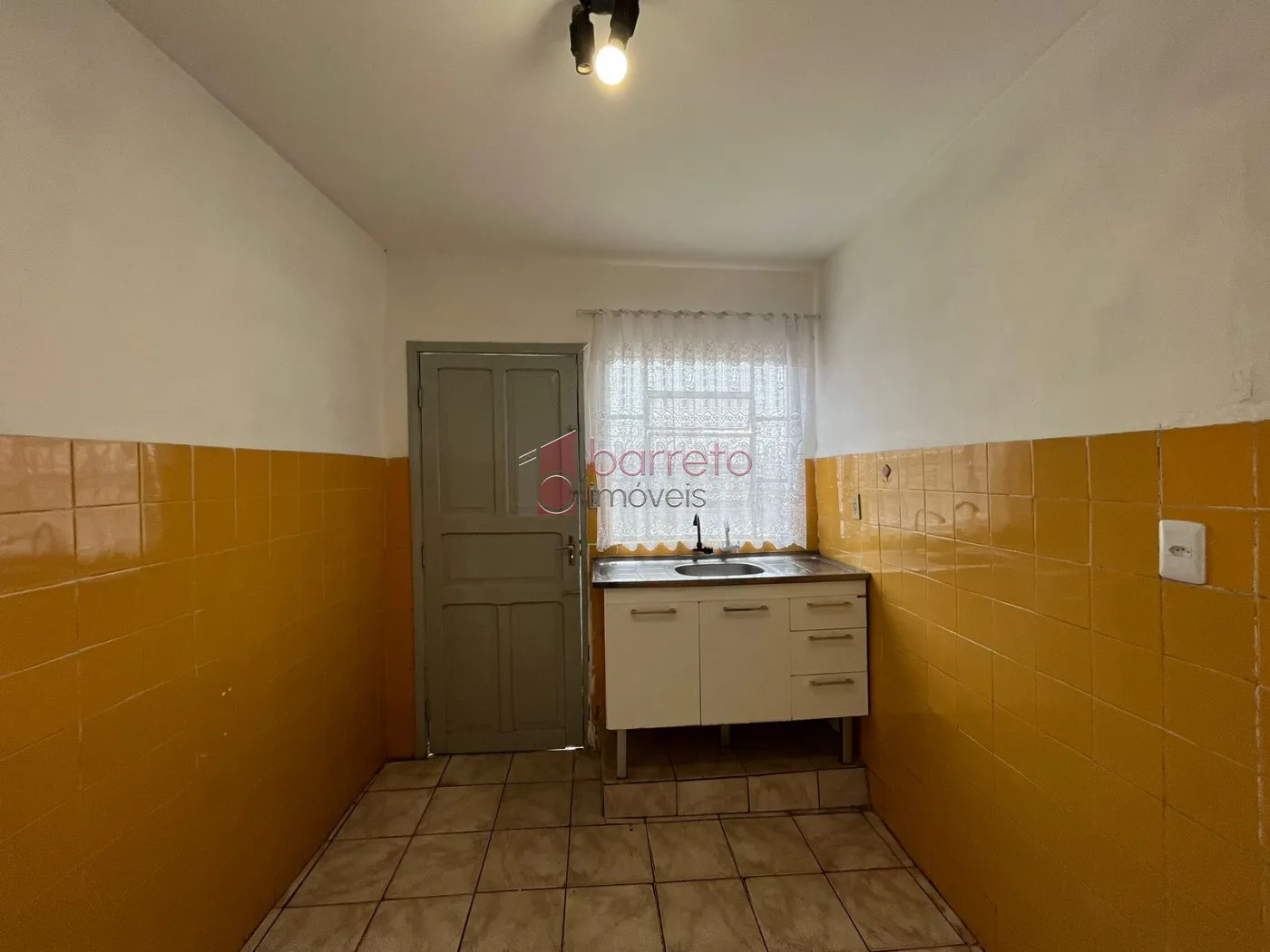 Alugar Casa / Padrão em Jundiaí R$ 1.500,00 - Foto 1