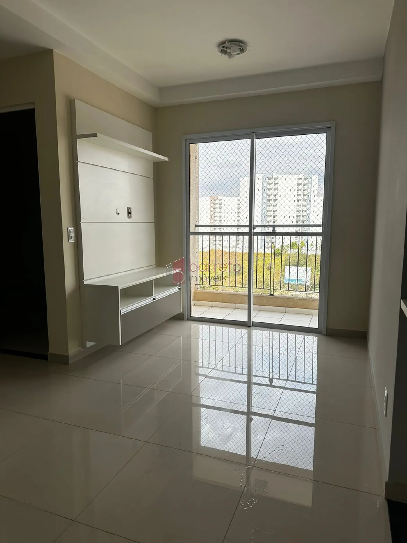 Alugar Apartamento / Padrão em Jundiaí R$ 1.100,00 - Foto 1