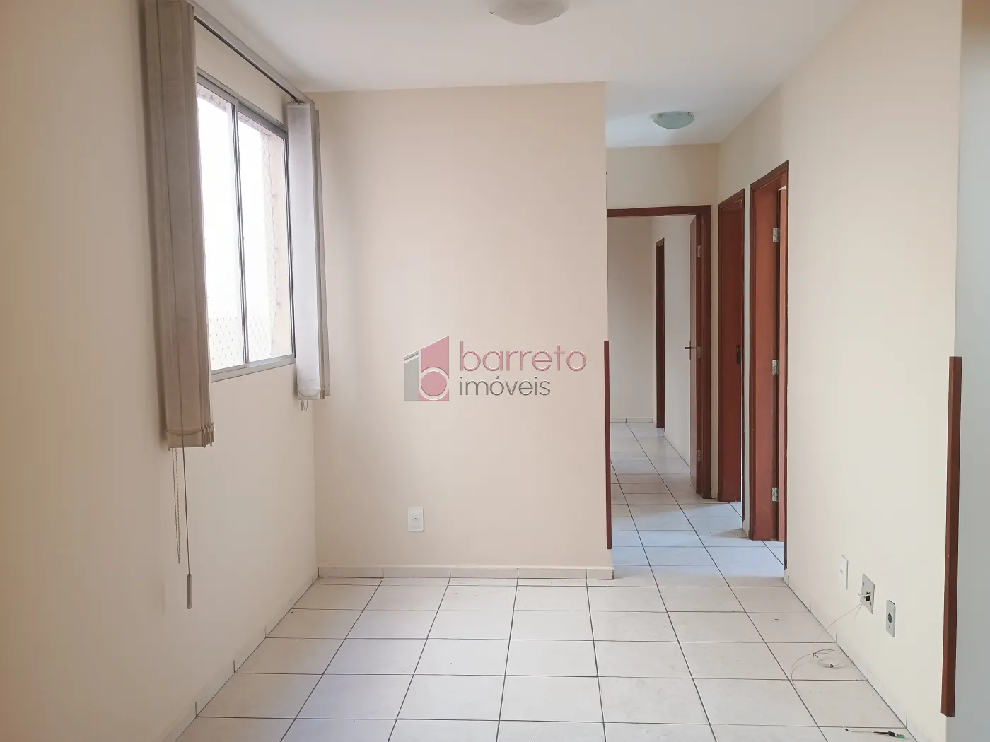 Alugar Apartamento / Padrão em Jundiaí R$ 1.500,00 - Foto 1