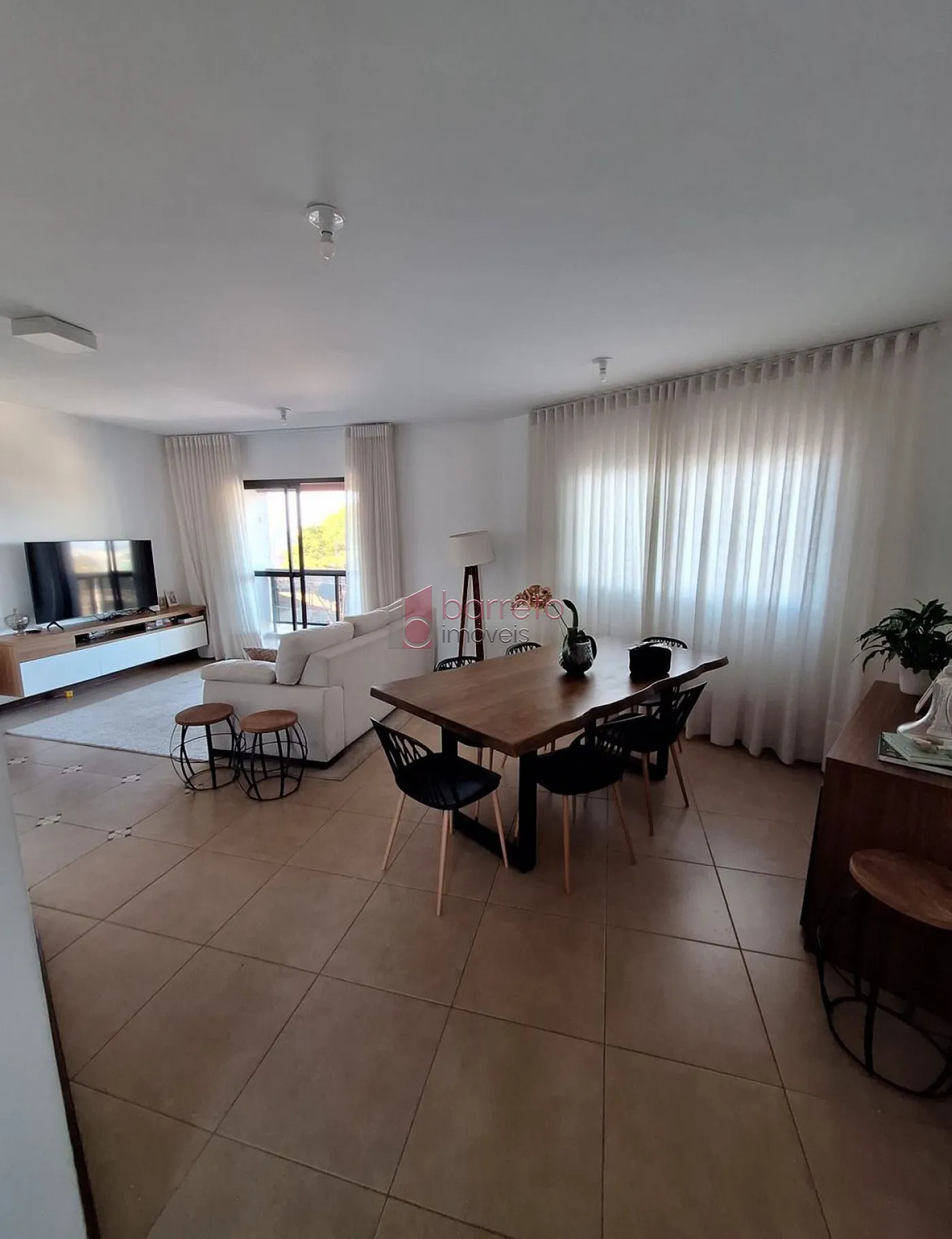 Comprar Apartamento / Padrão em Jundiaí R$ 950.000,00 - Foto 1