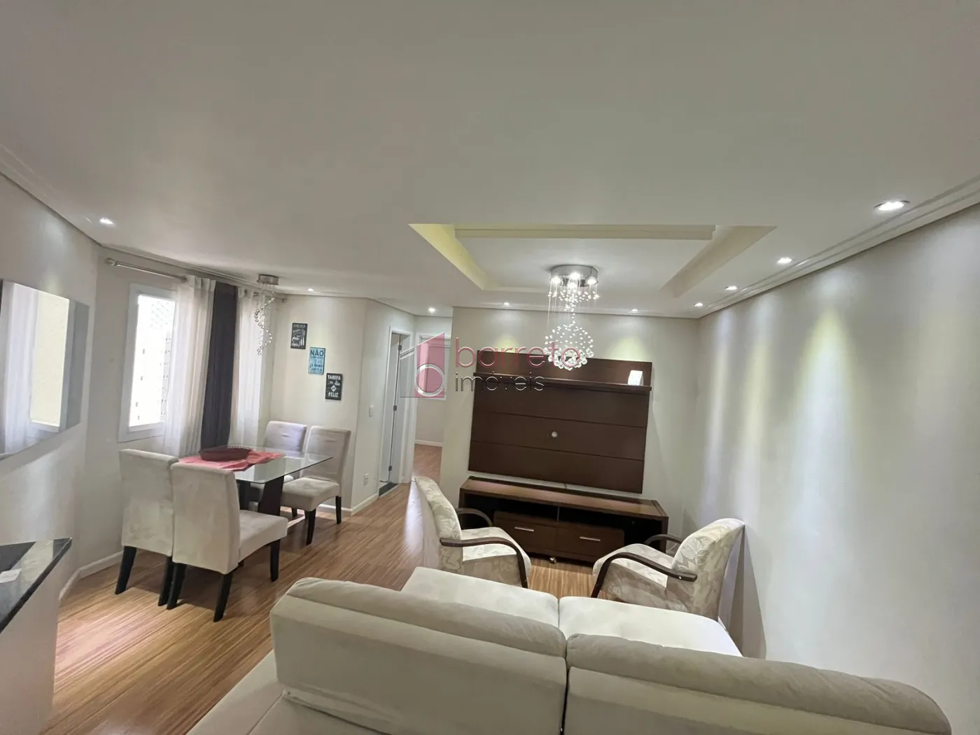 Alugar Apartamento / Padrão em Jundiaí R$ 1.900,00 - Foto 1