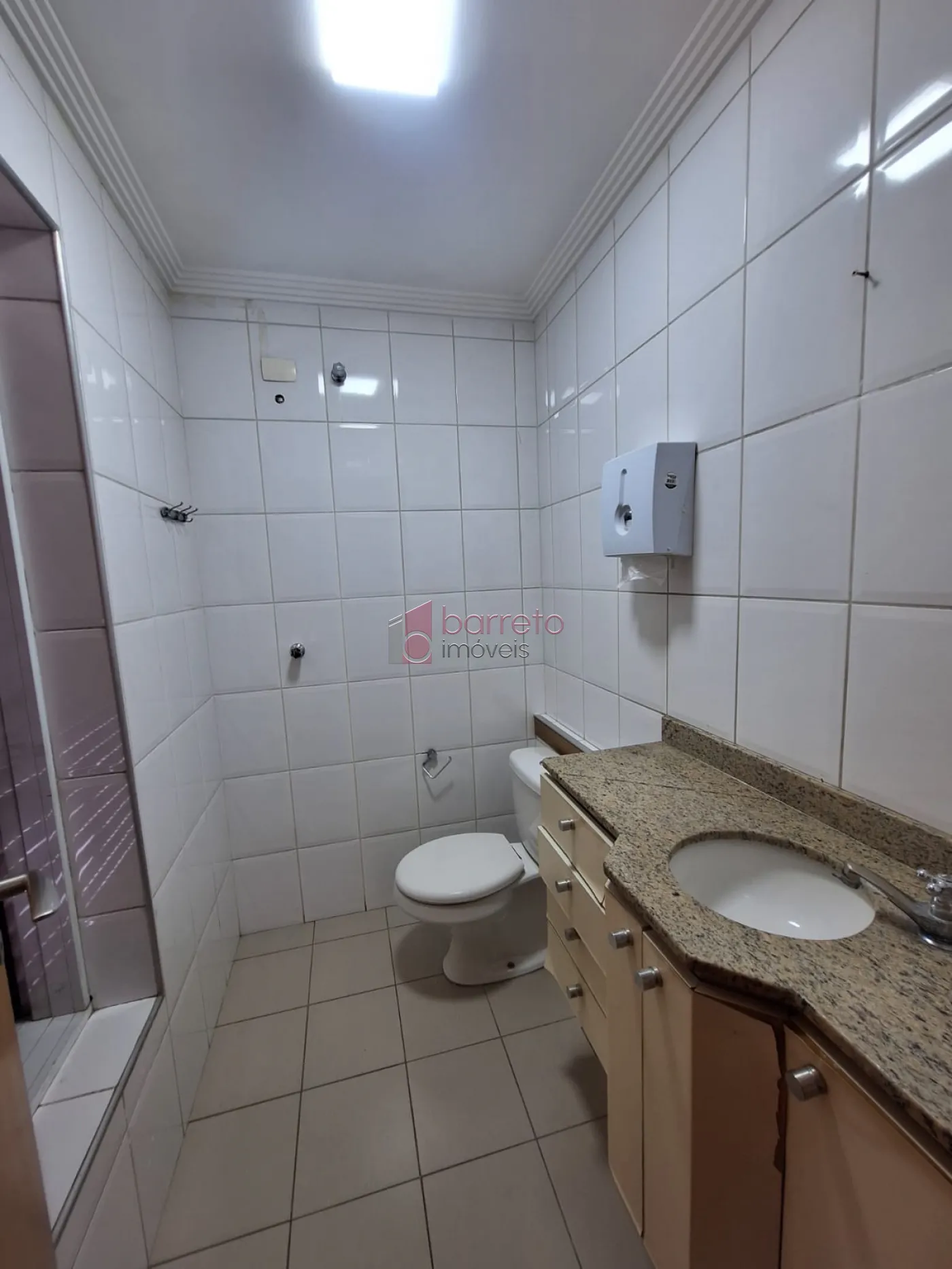 Alugar Comercial / Sala em Condomínio em Jundiaí R$ 2.500,00 - Foto 2