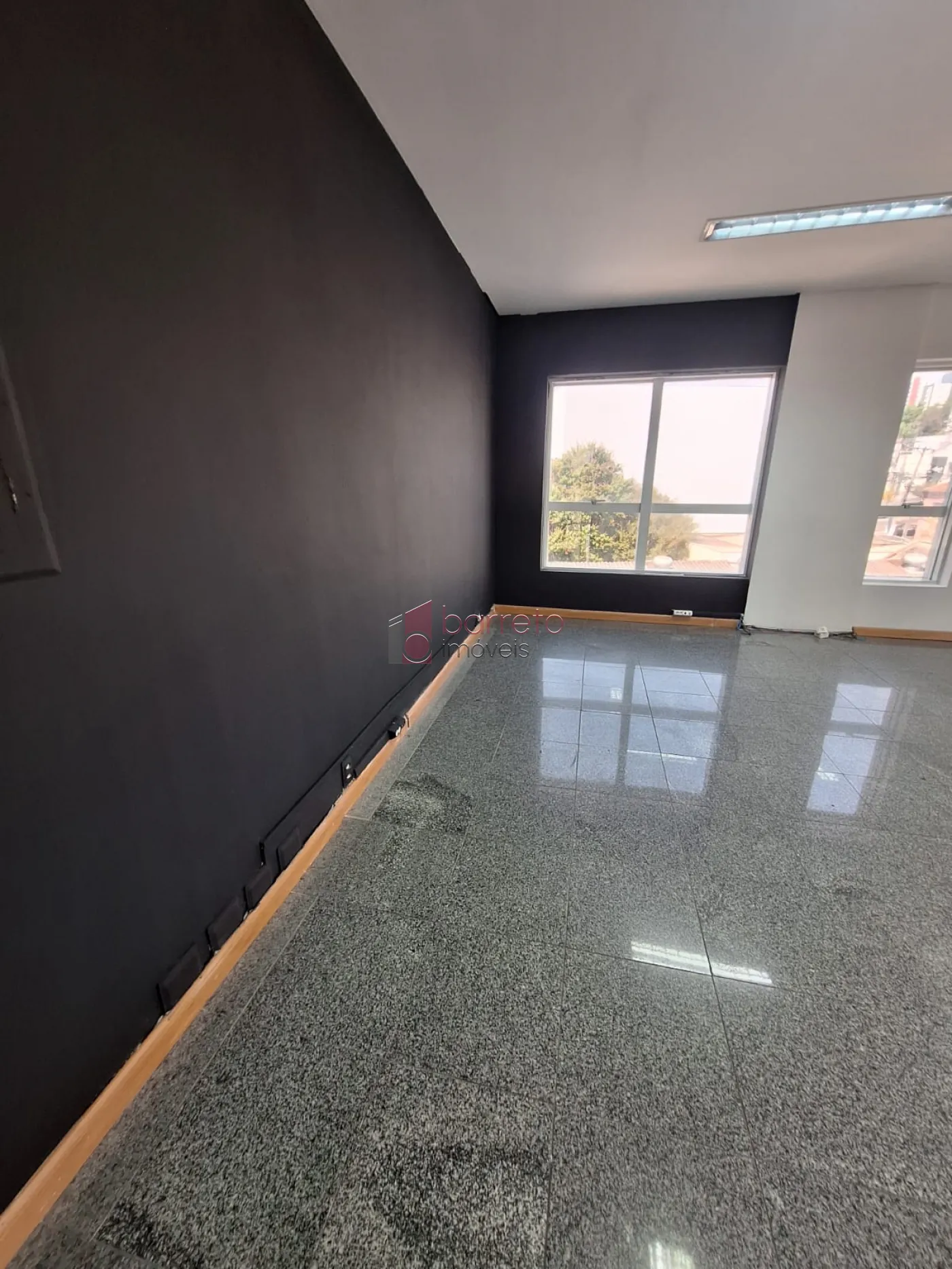 Alugar Comercial / Sala em Condomínio em Jundiaí R$ 2.500,00 - Foto 6