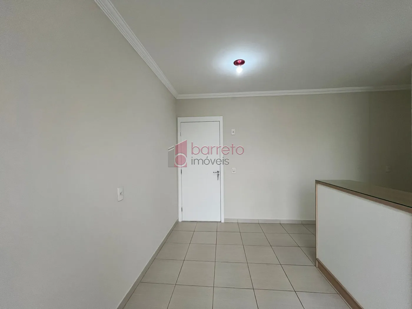 Alugar Apartamento / Padrão em Jundiaí R$ 2.000,00 - Foto 2