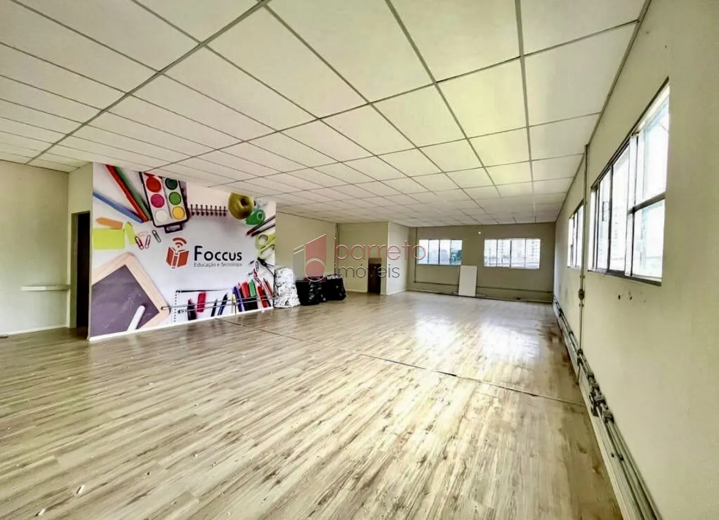 Alugar Comercial / Prédio em Jundiaí R$ 13.000,00 - Foto 1