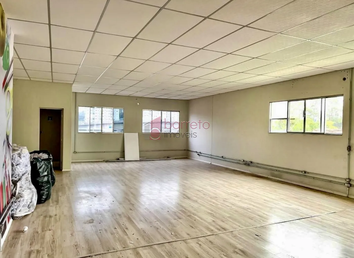 Alugar Comercial / Prédio em Jundiaí R$ 13.000,00 - Foto 4