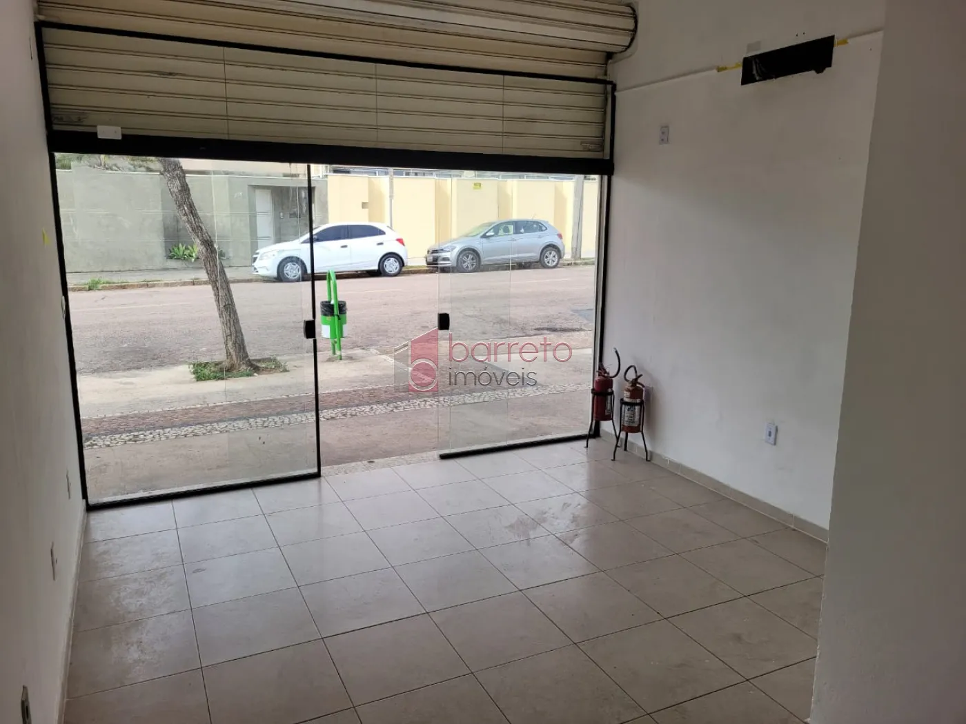 Alugar Comercial / Salão (sem cond.) em Jundiaí R$ 1.500,00 - Foto 1