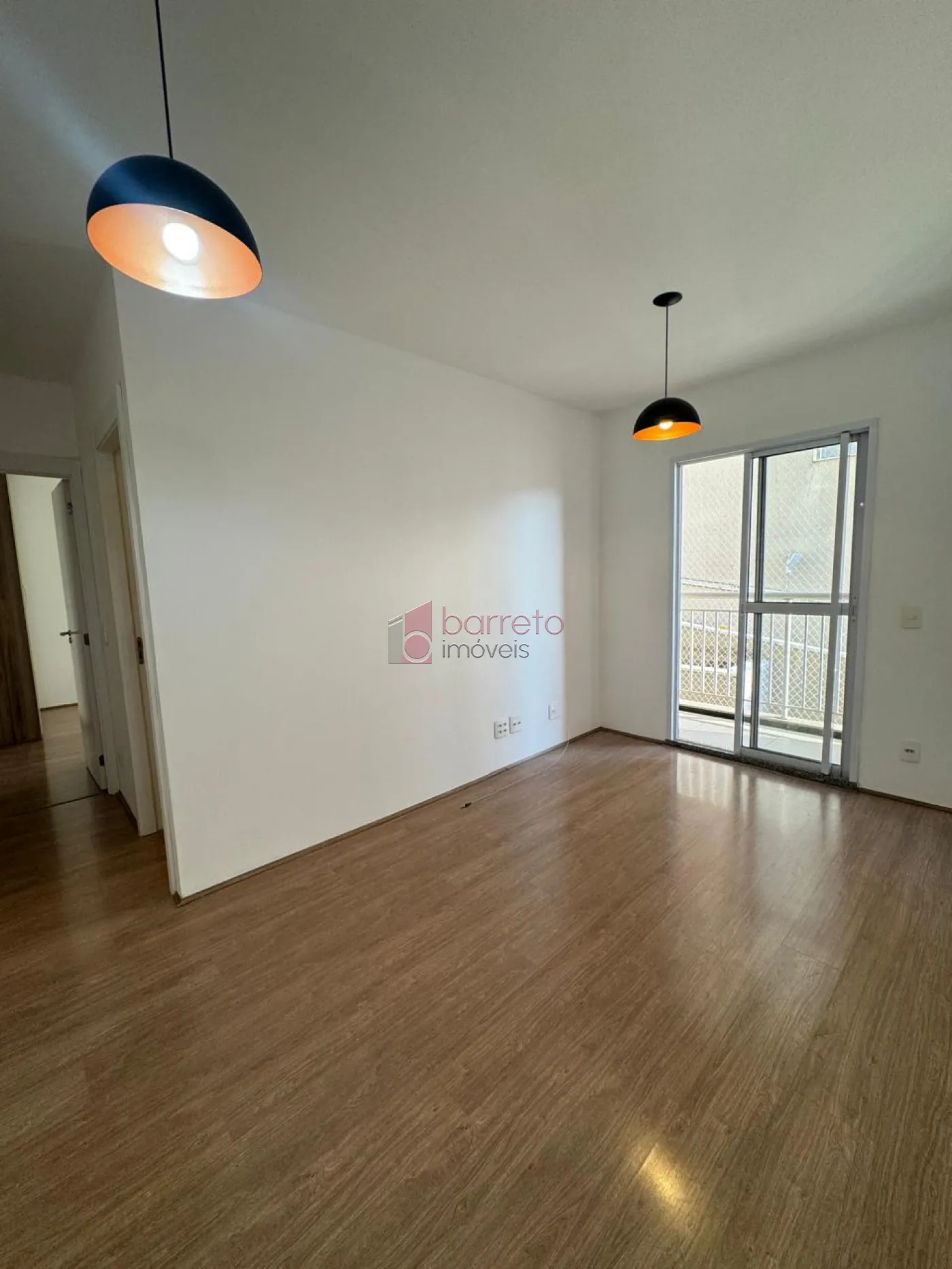 Alugar Apartamento / Padrão em Jundiaí R$ 2.500,00 - Foto 1