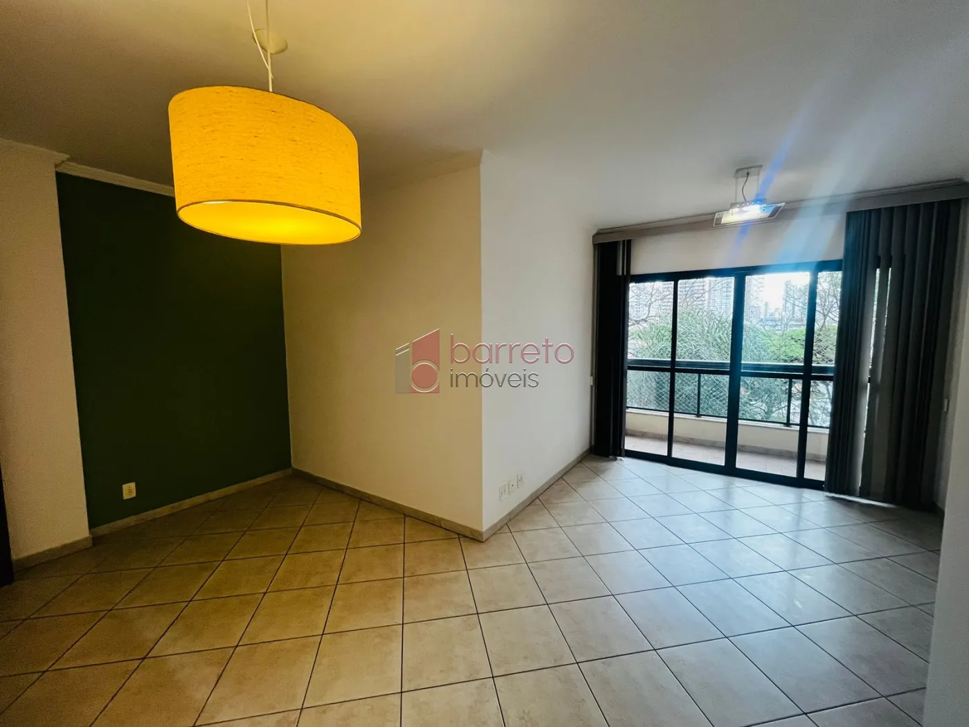 Alugar Apartamento / Padrão em Jundiaí R$ 2.600,00 - Foto 1