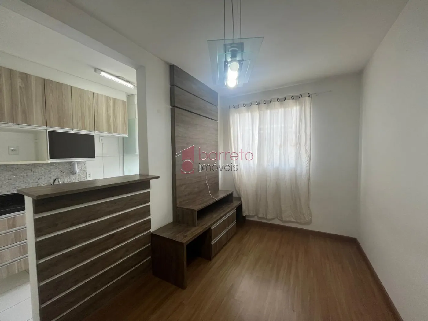 Alugar Apartamento / Padrão em Jundiaí R$ 1.700,00 - Foto 1