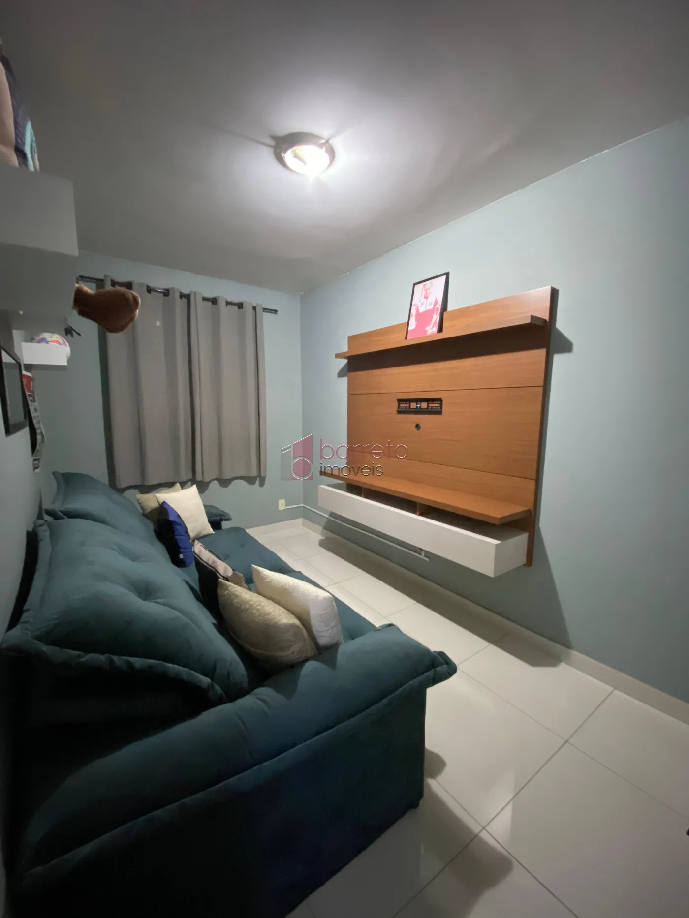 Alugar Apartamento / Padrão em Jundiaí R$ 1.800,00 - Foto 1