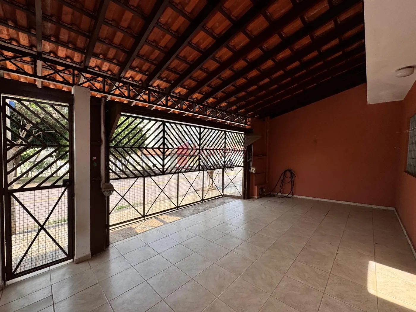 Comprar Casa / Padrão em Jundiaí R$ 530.000,00 - Foto 2