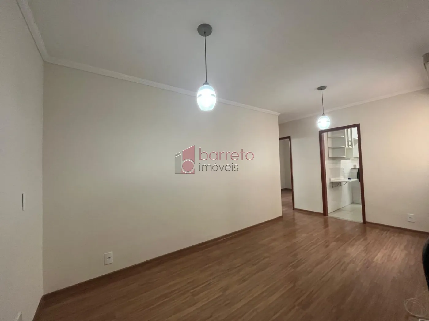 Alugar Apartamento / Padrão em Jundiaí R$ 2.000,00 - Foto 1