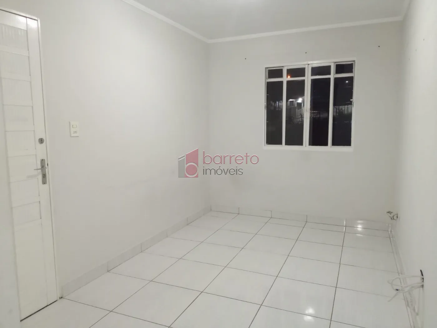 Alugar Apartamento / Padrão em Jundiaí R$ 1.500,00 - Foto 1