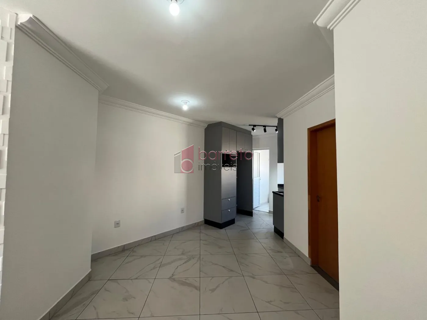 Alugar Apartamento / Padrão em Várzea Paulista R$ 2.100,00 - Foto 3