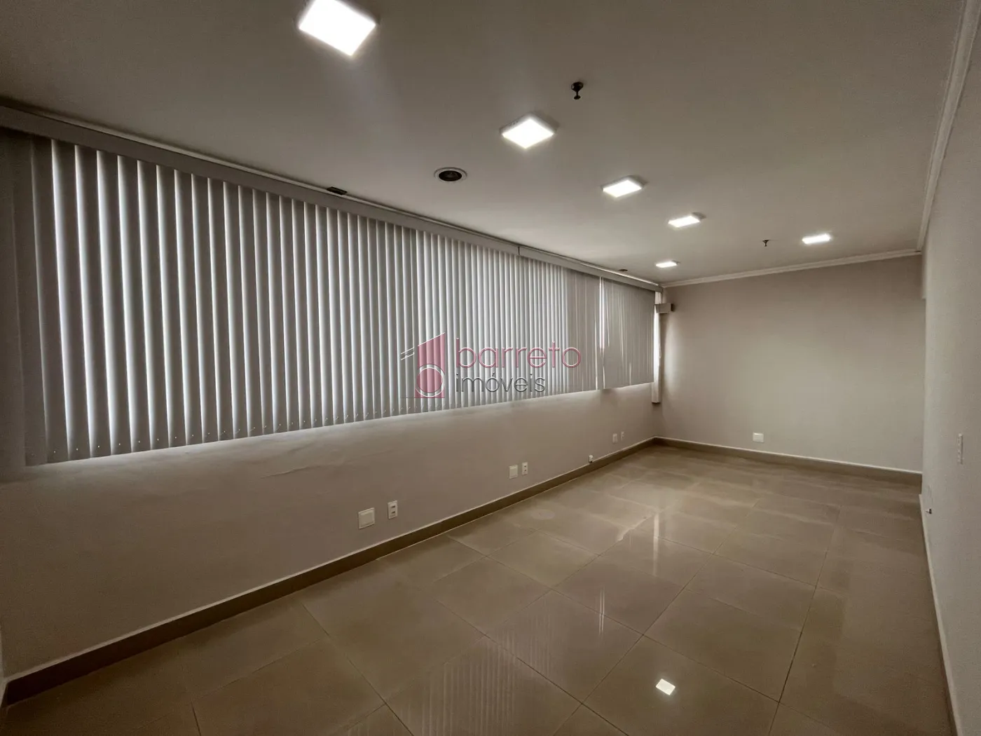 Alugar Comercial / Sala em Condomínio em Jundiaí R$ 2.900,00 - Foto 8