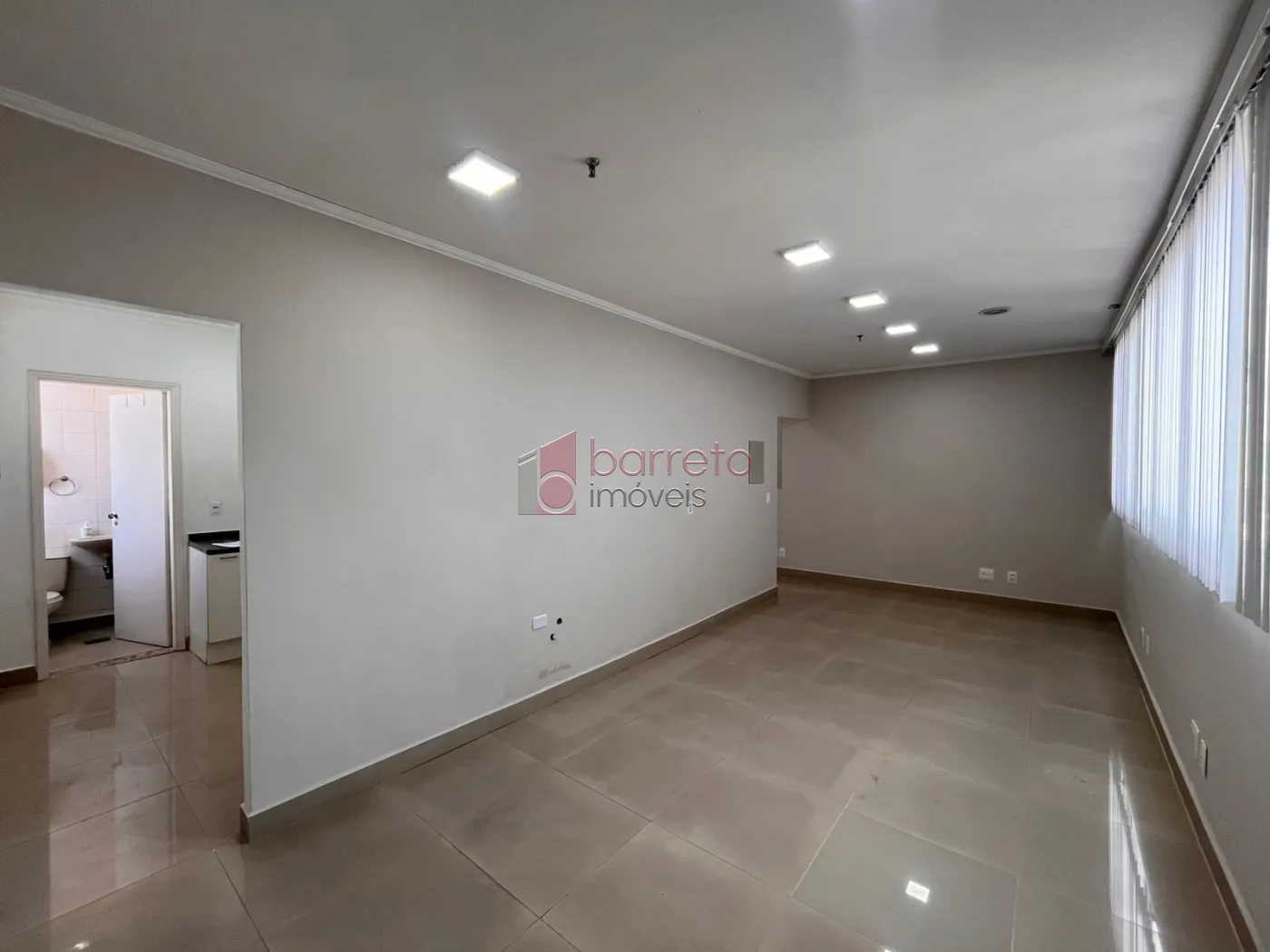 Alugar Comercial / Sala em Condomínio em Jundiaí R$ 2.900,00 - Foto 9