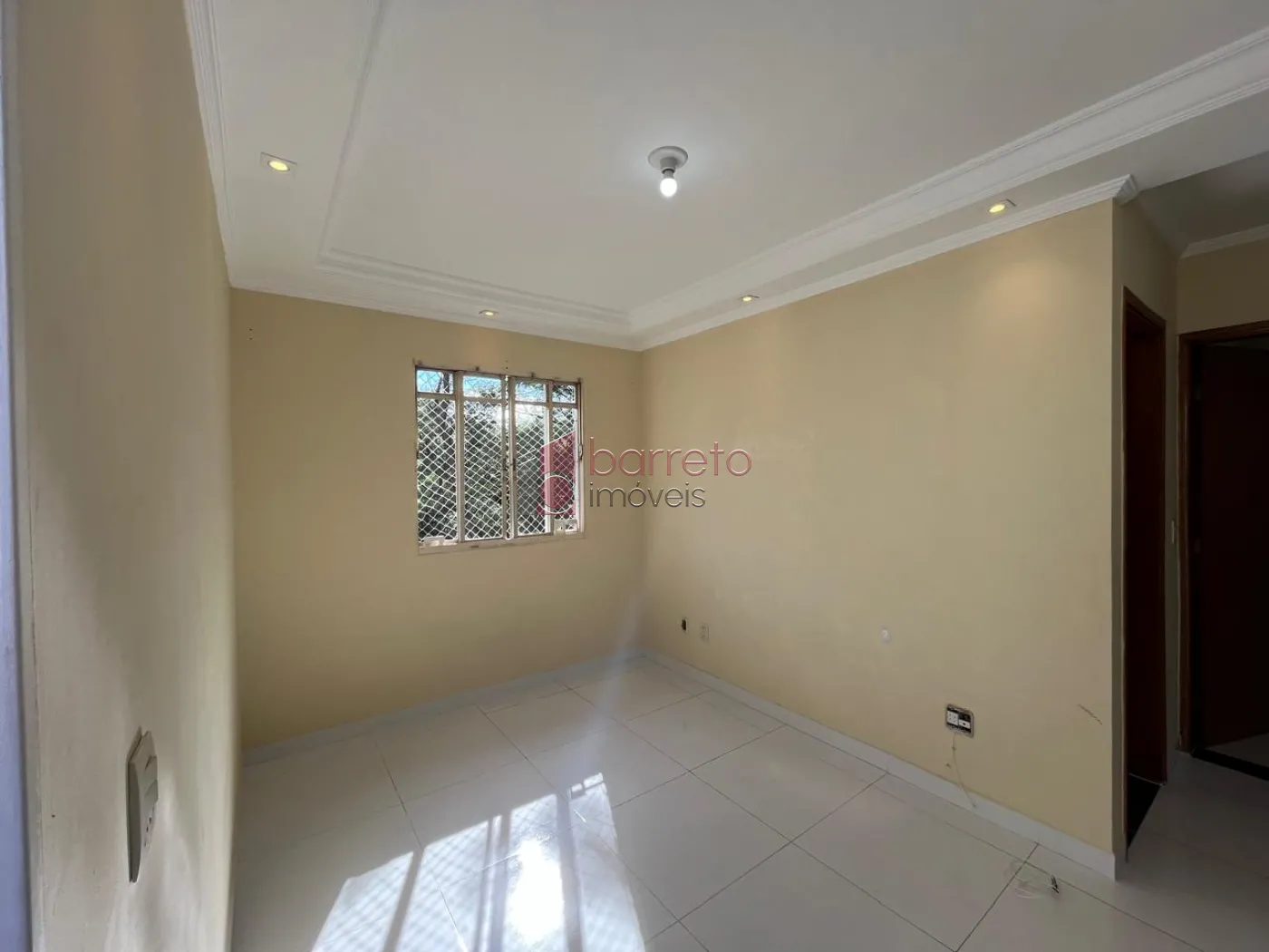 Alugar Apartamento / Padrão em Jundiaí R$ 1.400,00 - Foto 1