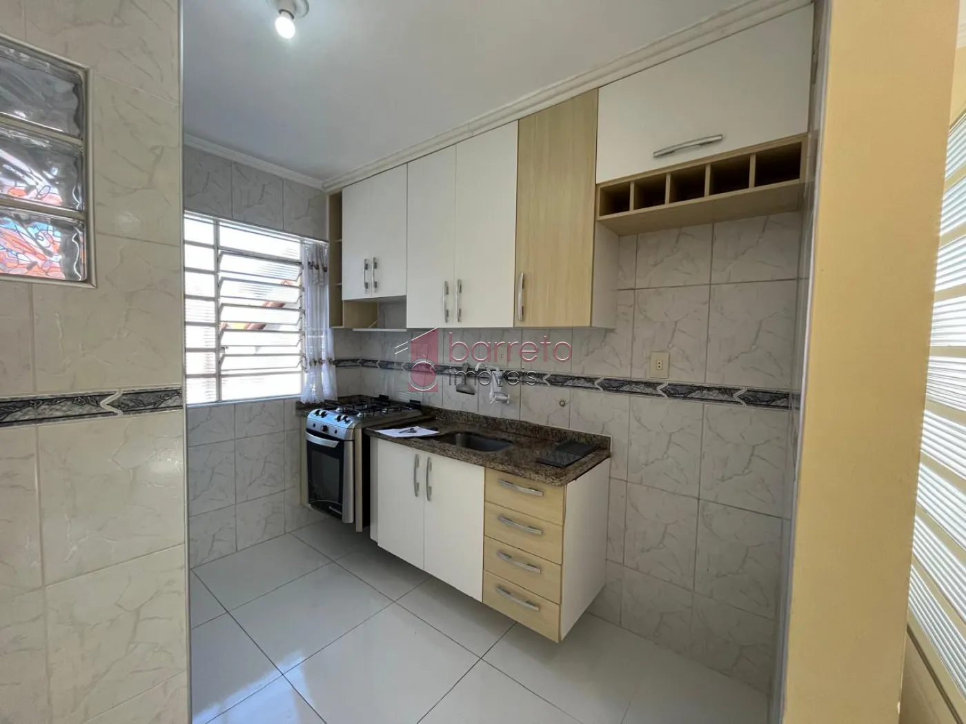 Alugar Apartamento / Padrão em Jundiaí R$ 1.400,00 - Foto 2