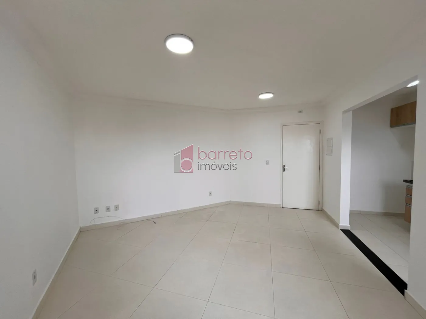 Alugar Apartamento / Padrão em Jundiaí R$ 1.700,00 - Foto 1