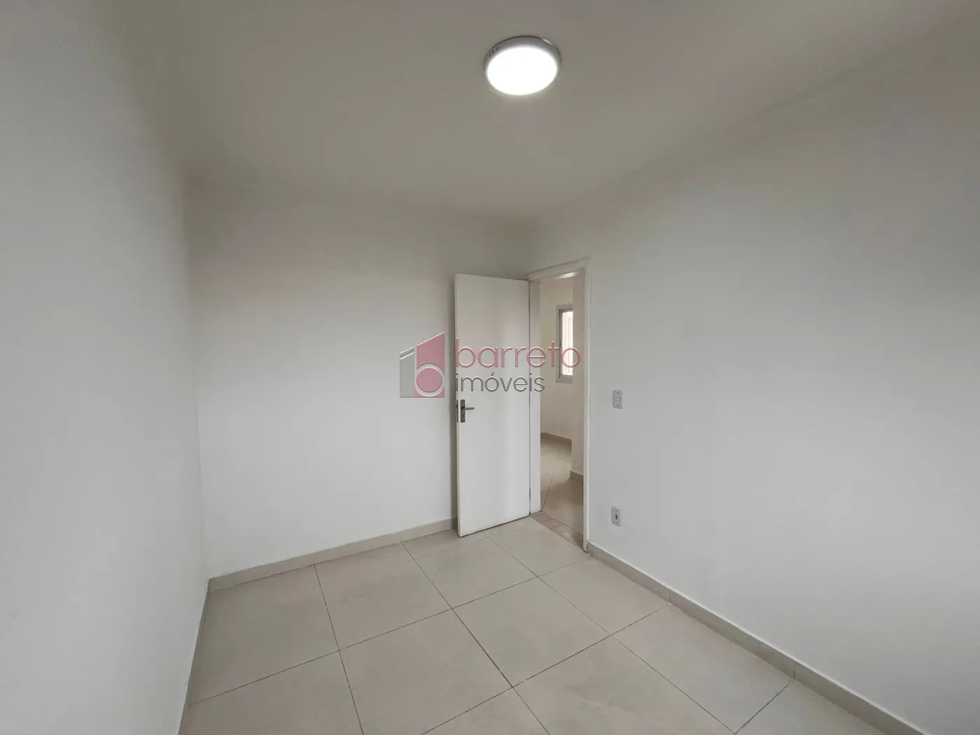 Alugar Apartamento / Padrão em Jundiaí R$ 1.700,00 - Foto 9