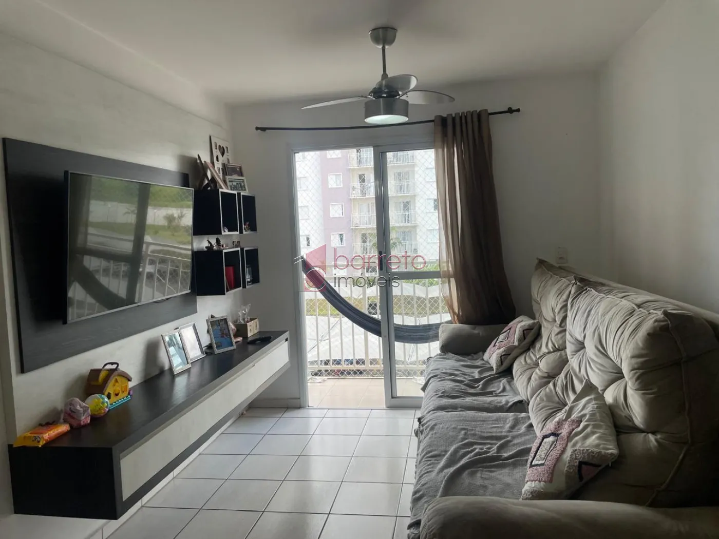 Comprar Apartamento / Padrão em Jundiaí R$ 360.000,00 - Foto 1