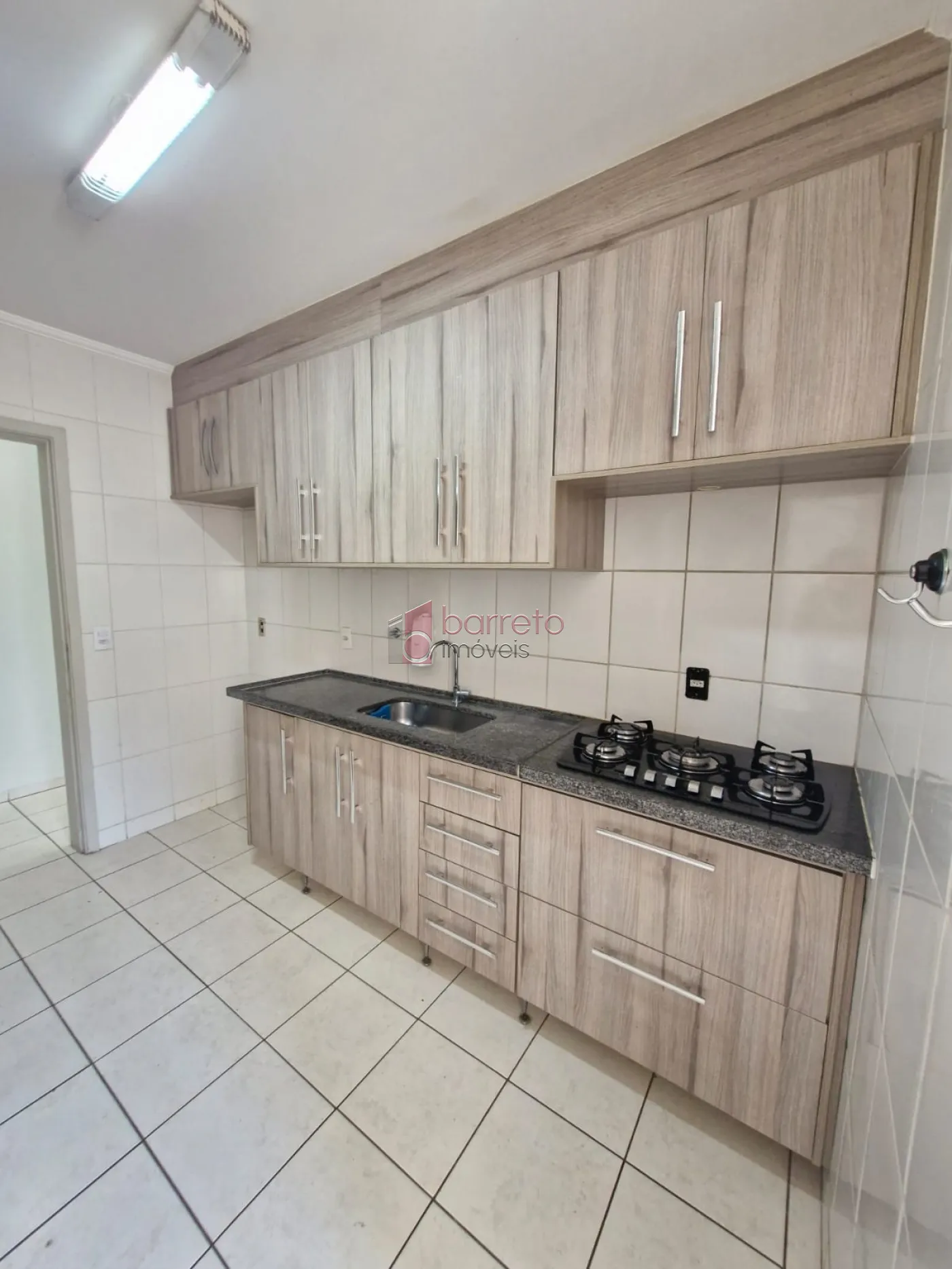 Alugar Apartamento / Padrão em Itupeva R$ 1.900,00 - Foto 1