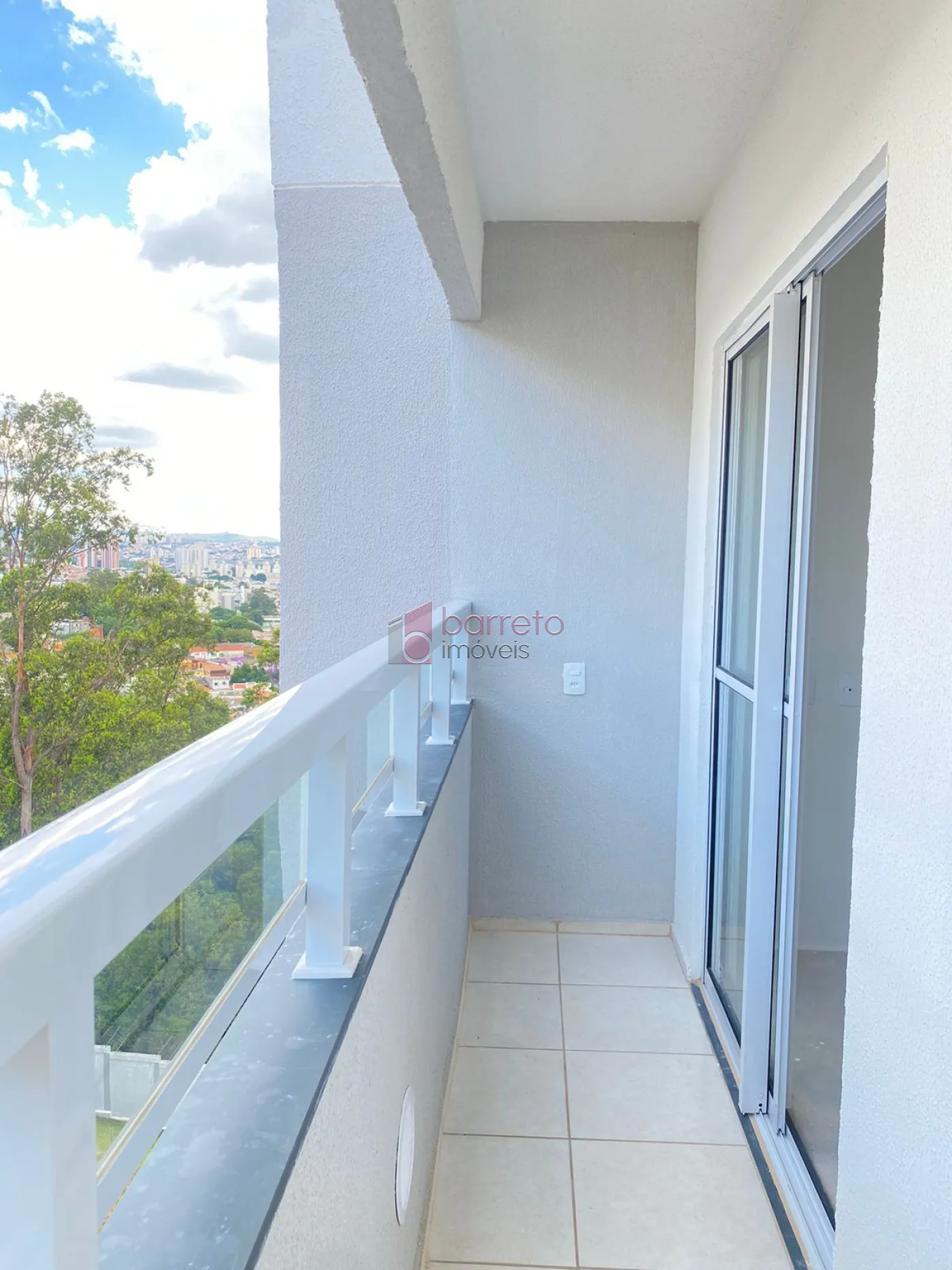 Comprar Apartamento / Padrão em Jundiaí R$ 395.000,00 - Foto 4