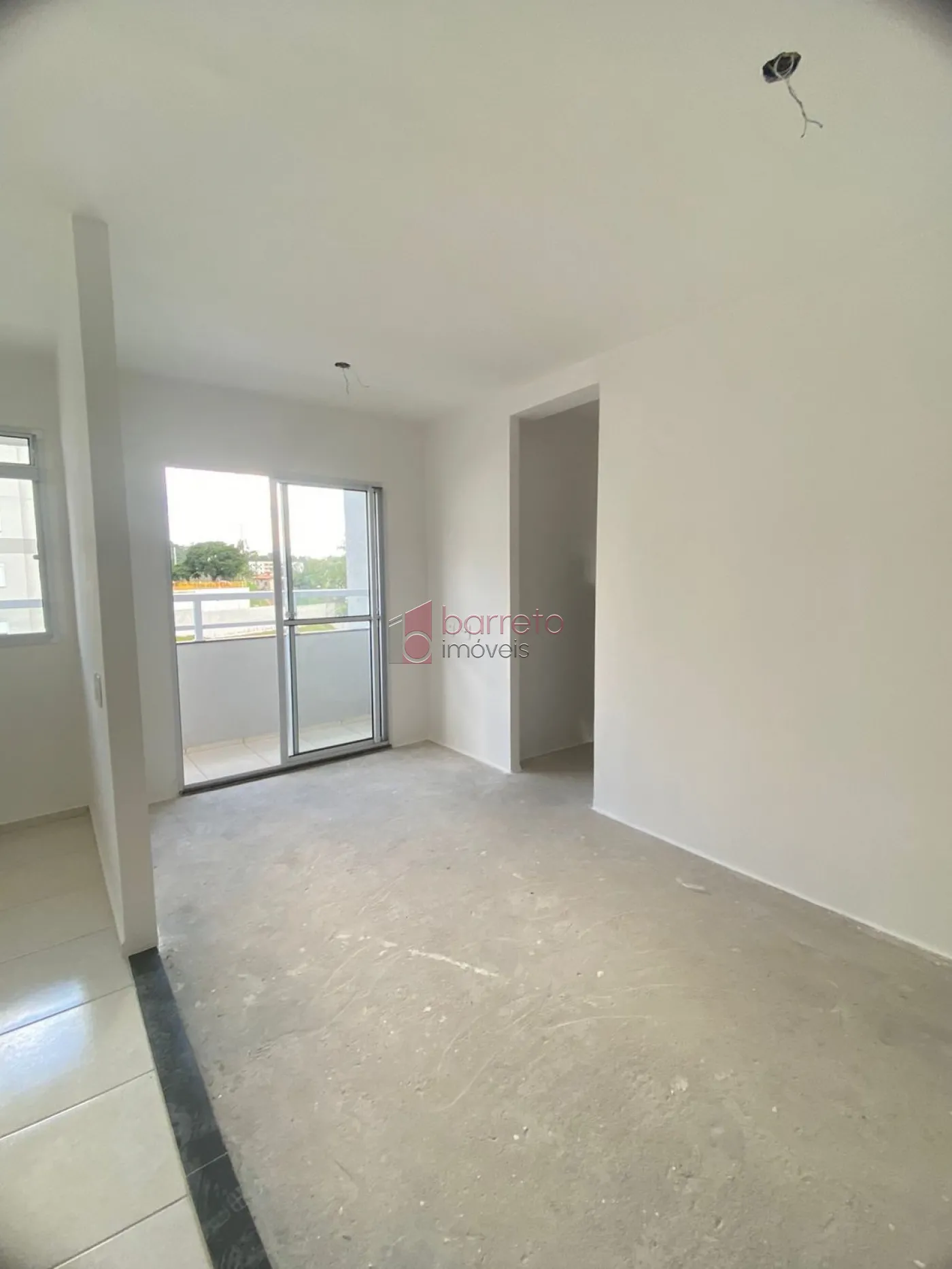 Comprar Apartamento / Padrão em Jundiaí R$ 395.000,00 - Foto 1