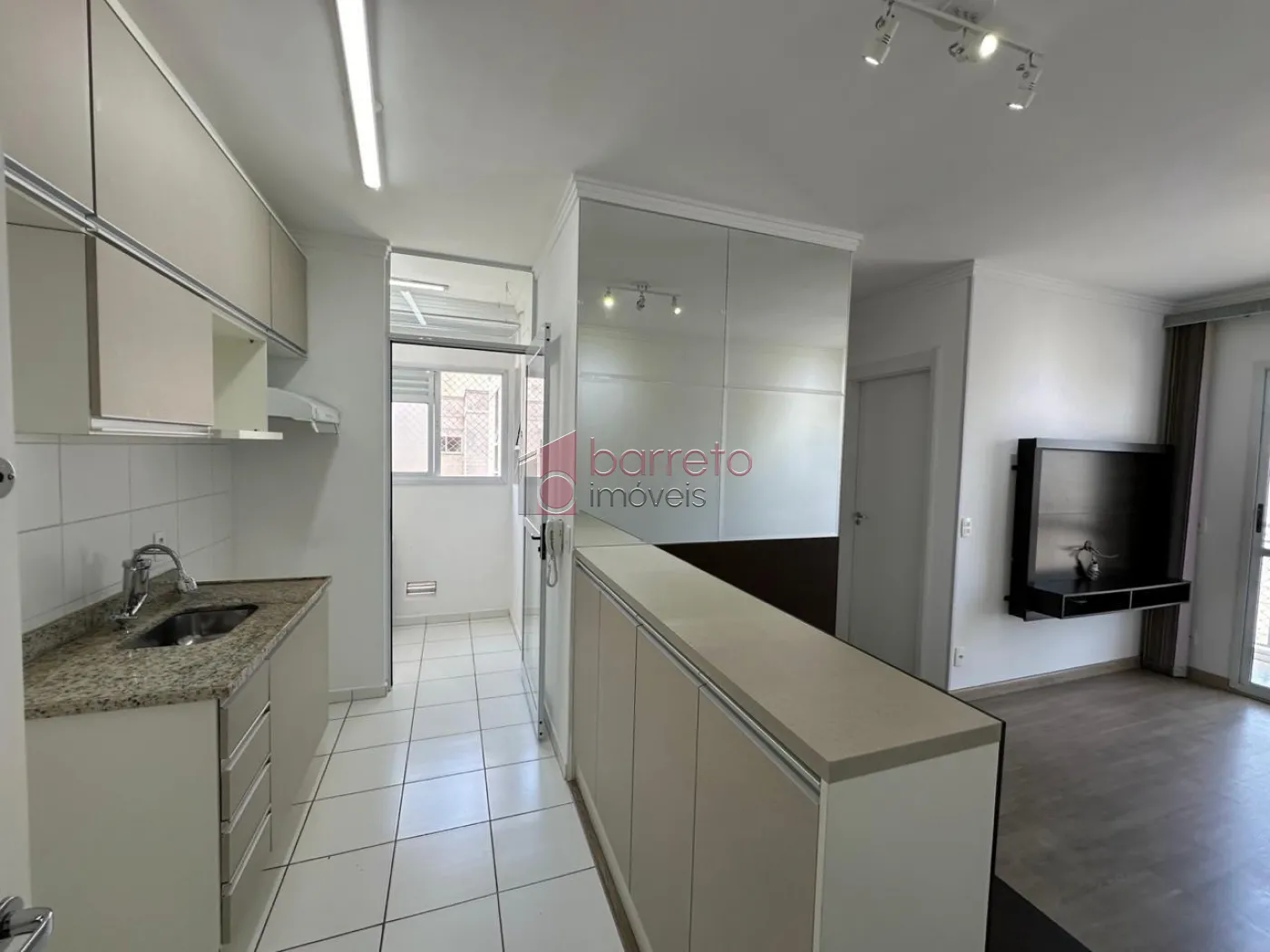 Alugar Apartamento / Padrão em Jundiaí R$ 2.400,00 - Foto 1