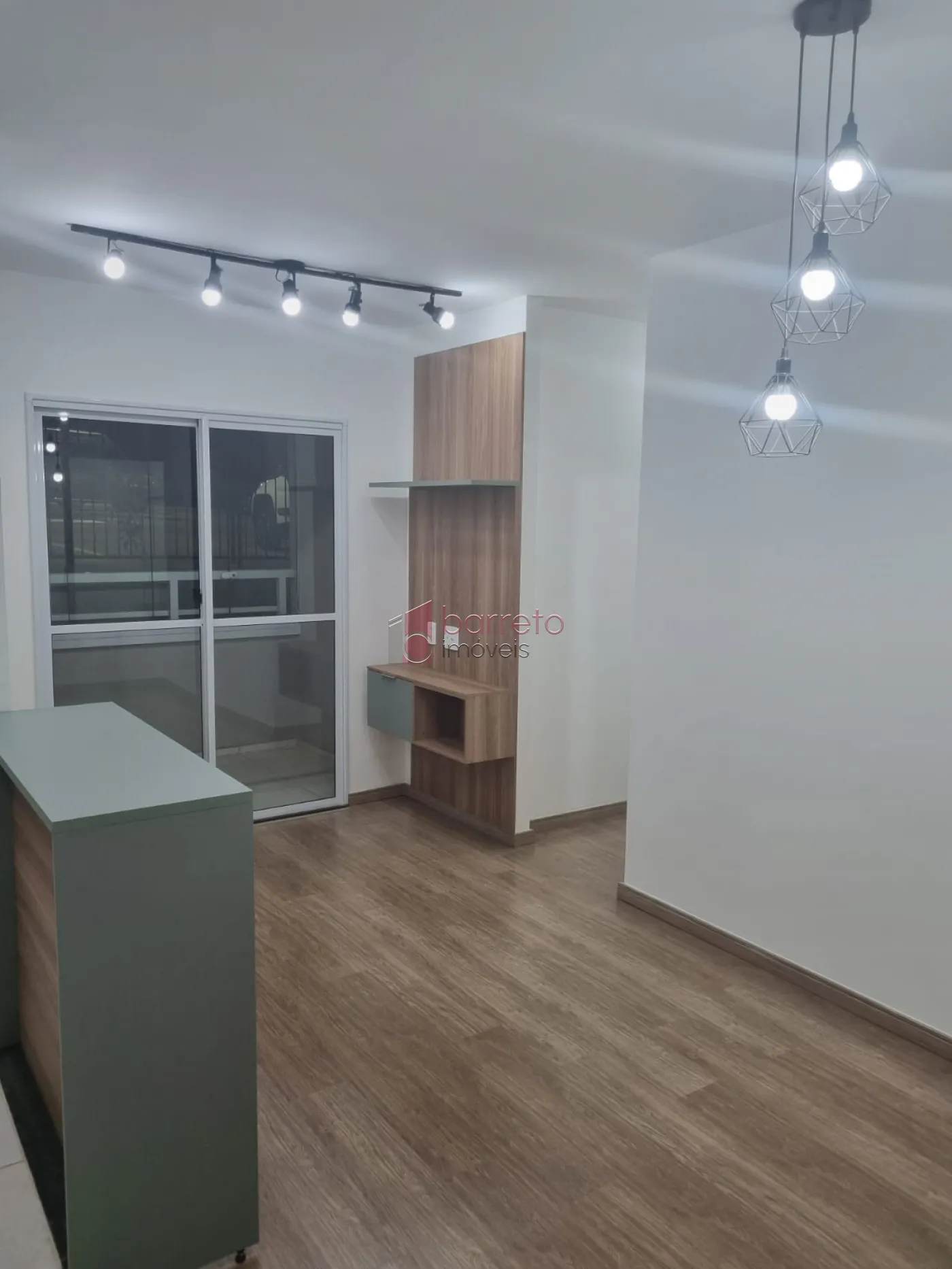 Alugar Apartamento / Térreo em Jundiaí R$ 2.850,00 - Foto 1