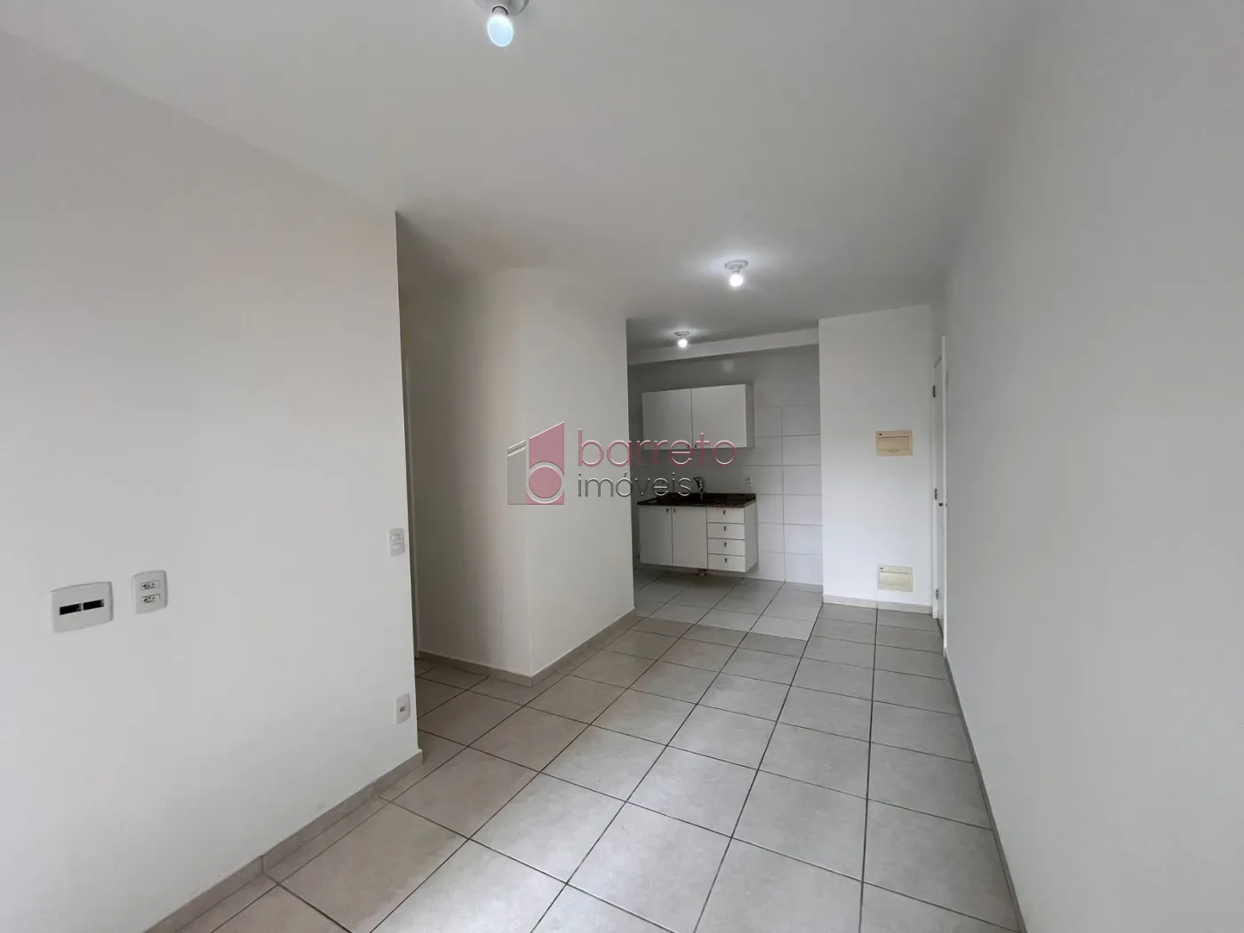 Alugar Apartamento / Padrão em Jundiaí R$ 1.900,00 - Foto 2