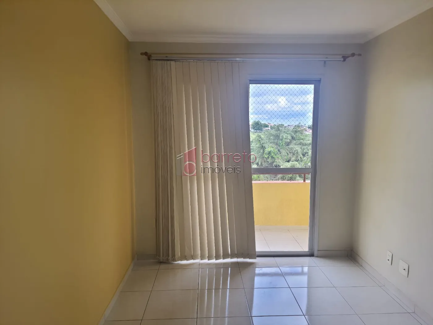 Alugar Apartamento / Padrão em Jundiaí R$ 2.400,00 - Foto 2