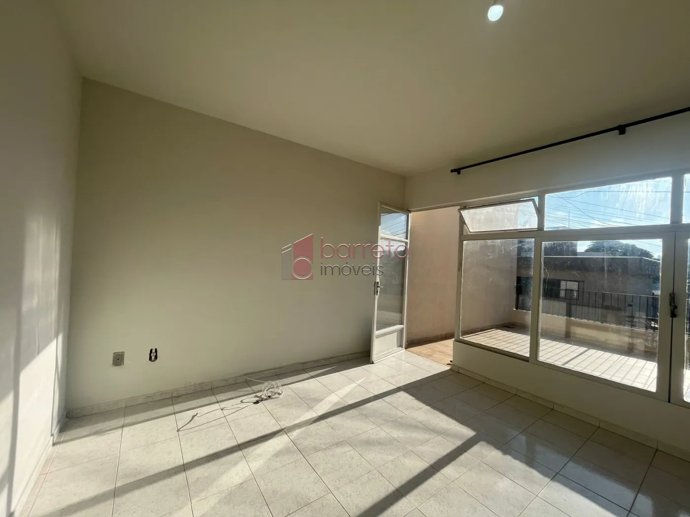 Alugar Casa / Sobrado em Jundiaí R$ 2.200,00 - Foto 1