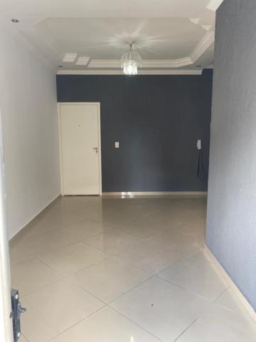 Apartamento / Padrão em Jundiaí Alugar por R$1.300,00