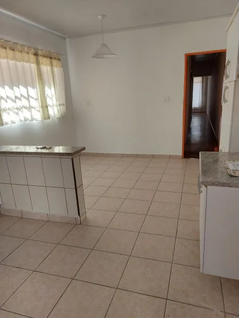 Casa / Padrão em Jundiaí Alugar por R$2.700,00