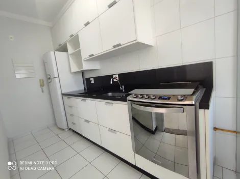 Apartamento / Padrão em Jundiaí 