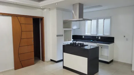 Casa / Sobrado em Jundiaí Alugar por R$5.800,00