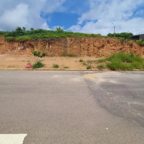 Terreno / lote em Várzea Paulista 