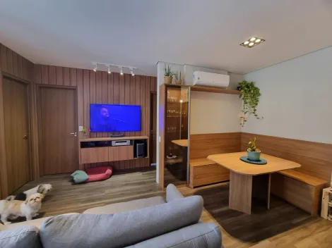 Apartamento / Padrão em Jundiaí 