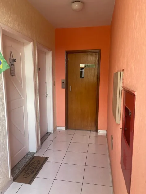 Apartamento / Padrão em Jundiaí 