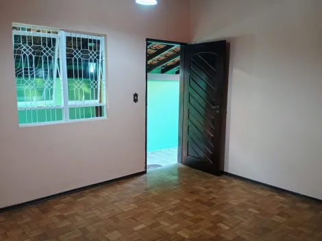 Casa / Padrão em Jundiaí Alugar por R$2.050,00