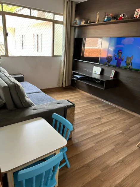 Apartamento / Padrão em Jundiaí 