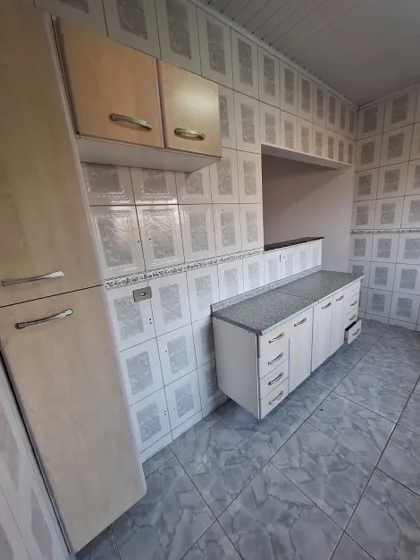 Casa / Compartilhada em Jundiaí Alugar por R$1.400,00