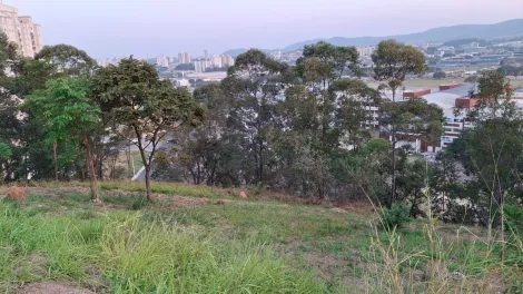 Terreno / lote em Jundiaí 