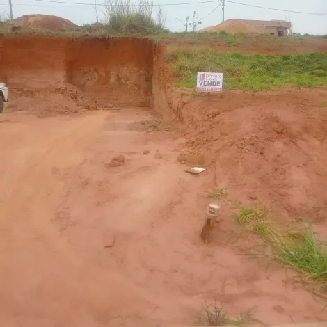 Terreno / Padrão em Várzea Paulista 