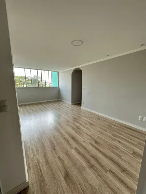 Apartamento / Padrão em Jundiaí Alugar por R$3.150,00