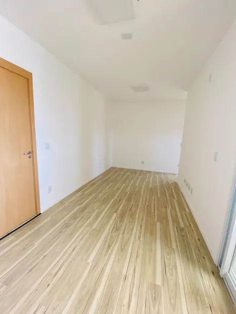 Apartamento / Padrão em Jundiaí 