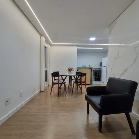 Apartamento / Padrão em Jundiaí 